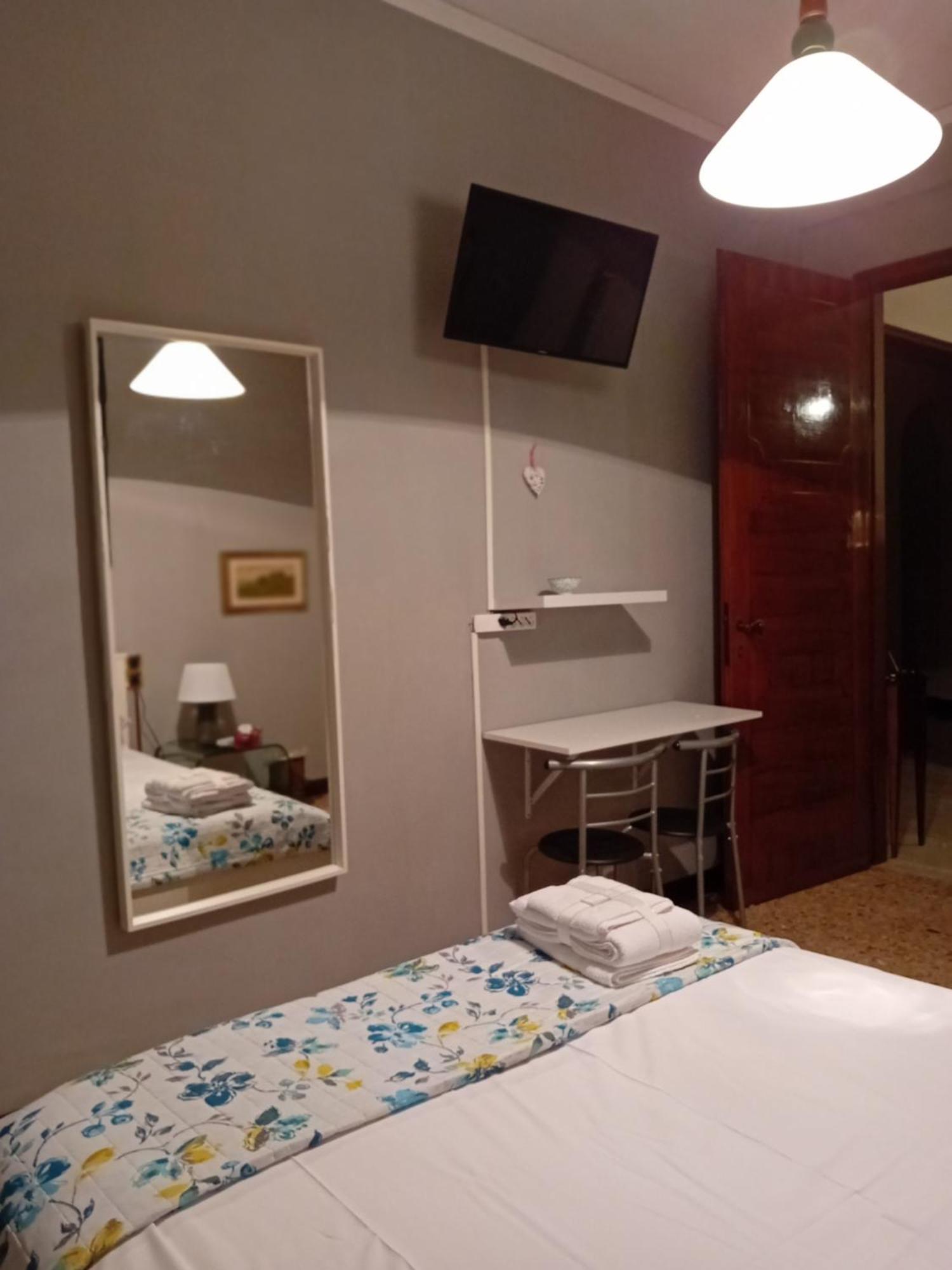 B&B Califano- 2 Leoni Verona Buitenkant foto
